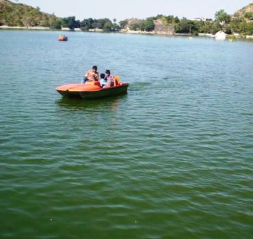 Boating at the Ana Sagar Lake